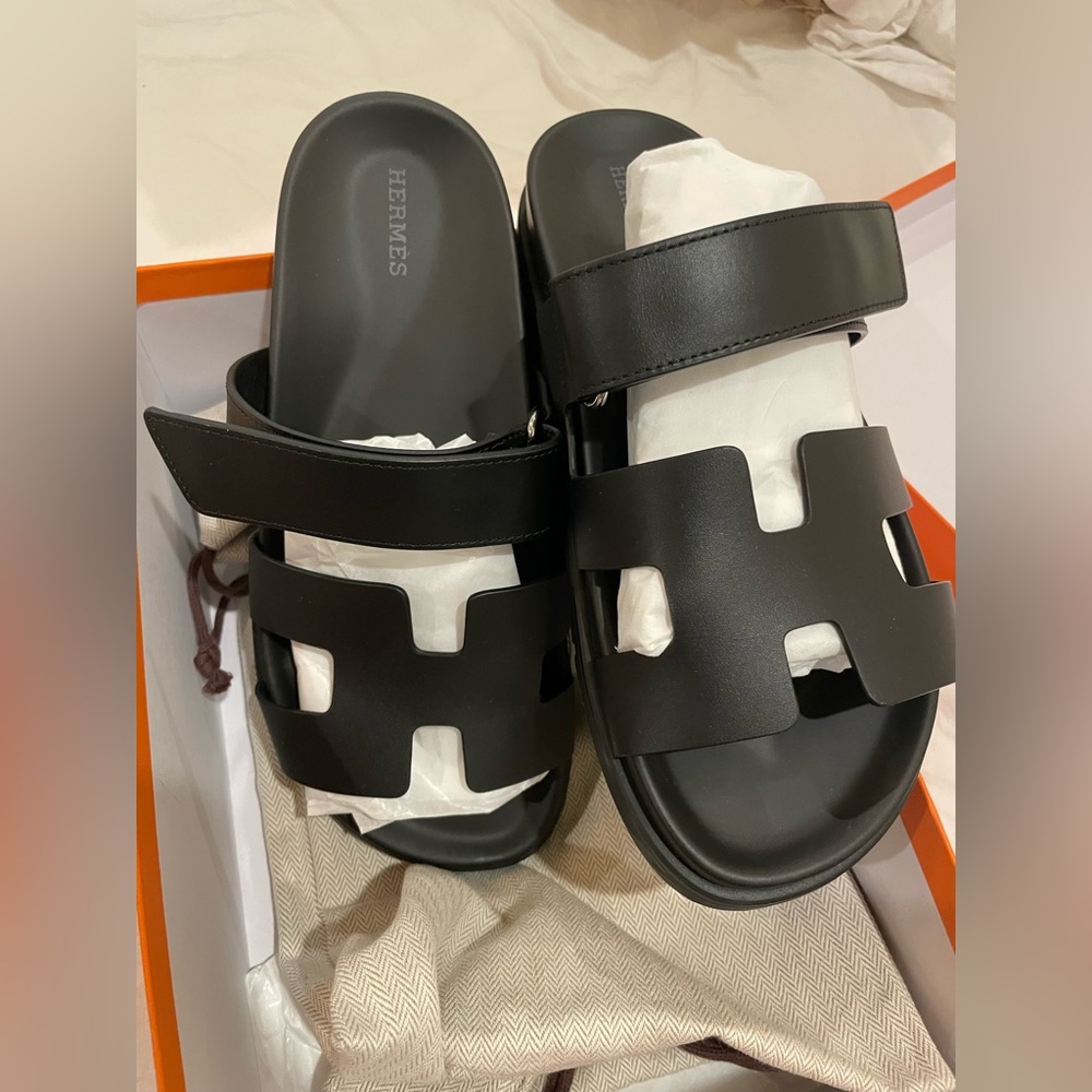 Hermes Chypre sandals in black